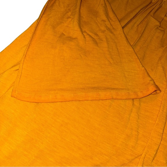 Cupio Relaxed Honey Gold Blouse with Bell Sleeves & Lace Detail NWT - Picture 3 of 8